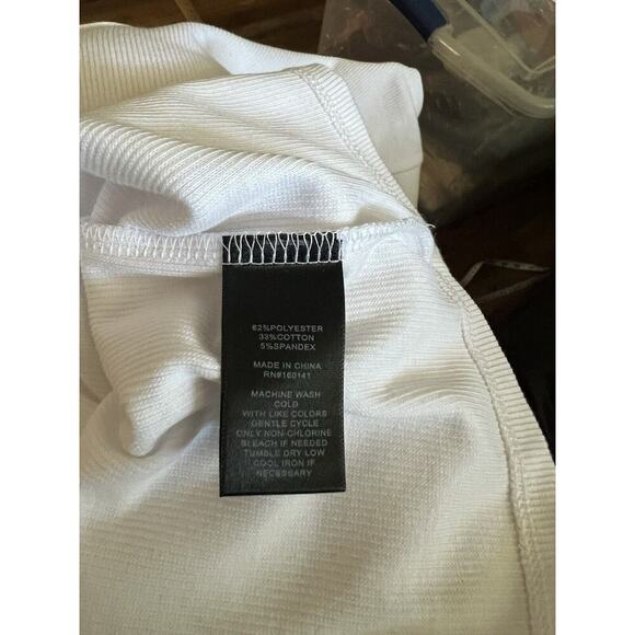 Frye Women’s Scoop Neck Short Sleeve  T-Shirt With Gromets White Sz XL N… - Picture 11 of 11